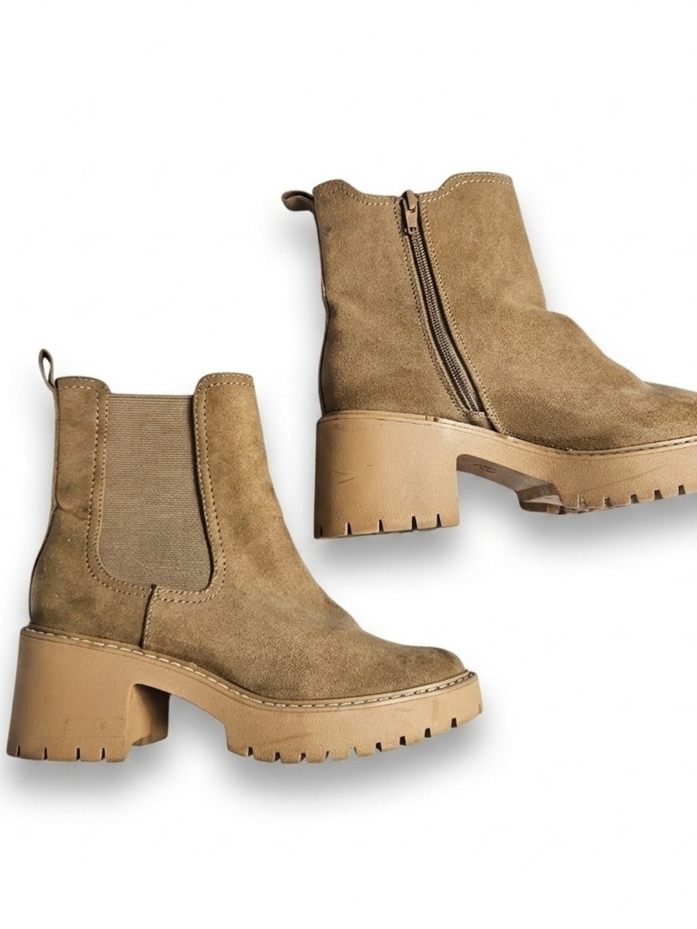 Universal Thread Taupe Chunky Lug Sole Chelsea Boots Size 6.5 - Picture 4 of 16
